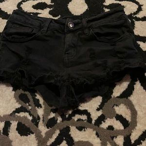 Mid rise short shorts